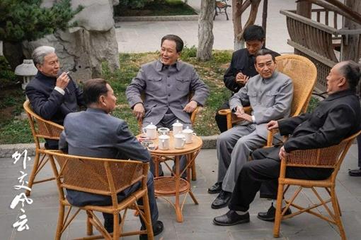 《外交风云》剧情简介 