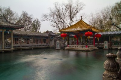 ​老舍笔下的趵突泉（老舍笔下的趵突泉最大的特点是什么）