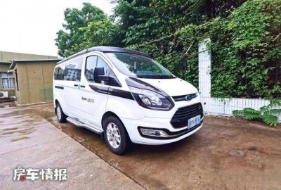 ​上班能开的5座福特房车，高仅2米能下地库，厕所厨房带专利真少见