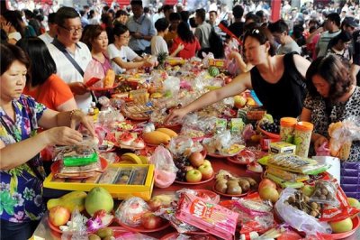 ​过年拜神怎样拜说什么话