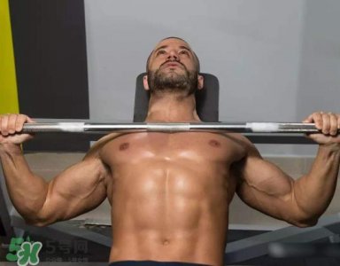 ​卧推怎么呼吸？卧推这样呼吸就对了