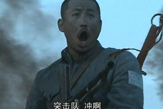 《亮剑》为啥说张大彪的牺牲，是替李云龙去死的？都是运气惹的祸