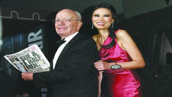 邓文迪与87岁前夫会面，一个举动尽显高情商，网友：难怪能嫁豪门