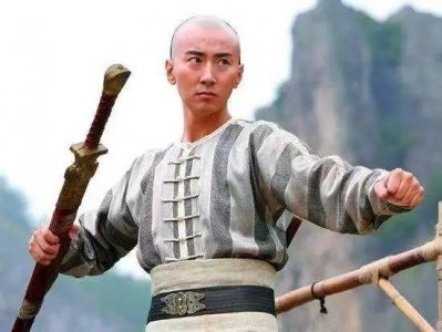 ​还记得《还珠格格》的箫剑吗？离婚后成土味大叔了？