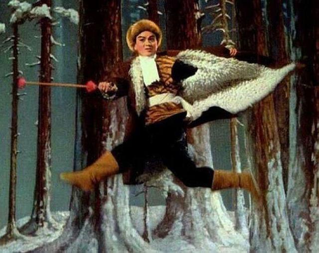 如果你是座山雕，你要怎么分辨出杨子荣和栾平到底哪个是内奸？