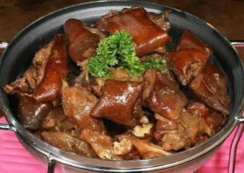 广东人说，猫肉这样做细嫩甜口堪比兔肉，喵喵这么可爱怎么能吃它