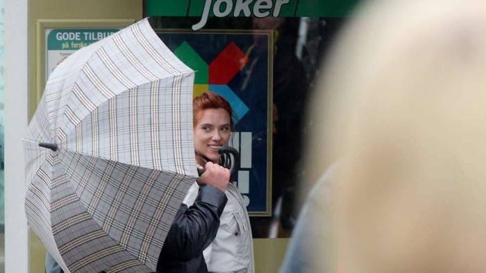 黑寡妇电影正式开拍,网疯传现场图惊见新造型!黑寡妇天堂惊魂记