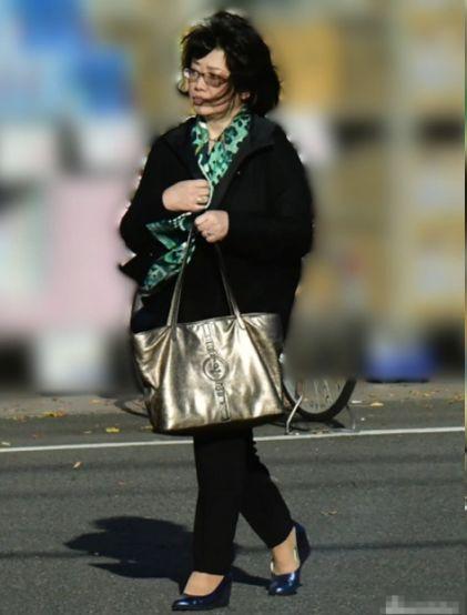 60岁山口百惠近照曝光,昔日亚洲巨星成大妈,全日本都等她复出