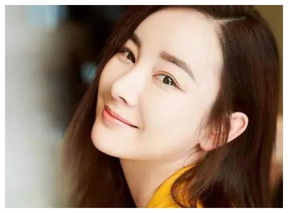 张檬耿直承认整容失败,取出假体后首次现身,网友:成功逆袭为女神