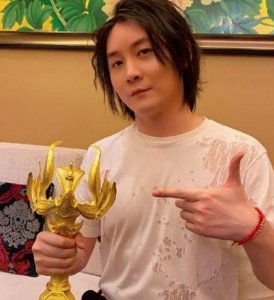 ​张大仙全身照被全网疯传,看到身高后,粉丝：真的只有一米七八?