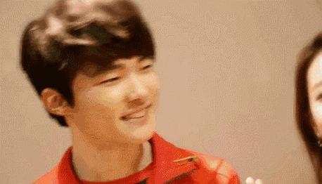 Faker终究还是输了!恩静与42岁男星恋爱,魔王终是梦了碟,你是恩静亦是劫!