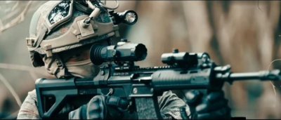 ​随着军工技术进步，我国军队已经配备了哪些先进枪械？