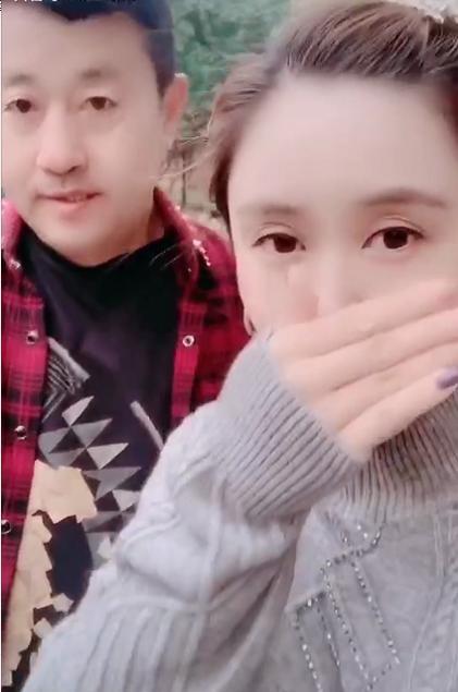 乡村爱情“王长贵”与小19岁娇妻感情融洽,女方颜值远超谢大脚