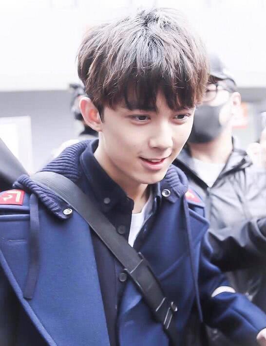 北电增加四试,宋祖儿李兰迪现身考场,网友感慨:成为王俊凯校友