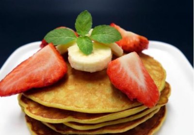 ​0难度的平底锅版香蕉松饼，让儿子着迷，不放糖5分钟出锅