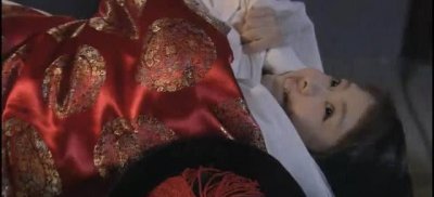 ​淳儿初次侍寝后，皇后对其品头论足，却被皇上回怼