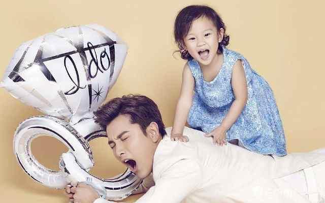 贾乃亮的女儿才叫逆生长,越长越好看,气质出众堪比“整容”