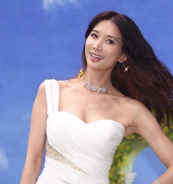 林志玲婚礼来了,经历了台湾明星、企业家之后,她选择日本演员