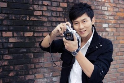 ​李晨录节目受伤 冰冰调侃给他纹个闪电纹 网友：心疼晨哥！