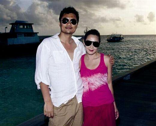 47岁刘若英全家近照：脸色浮肿老气，二婚老公身家过亿！