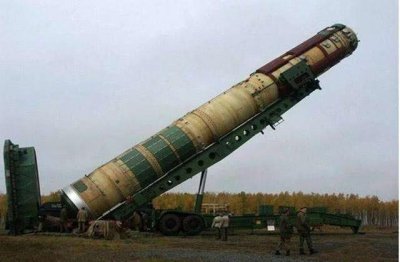 ​三大军工强国洲际导弹射程：俄16500公里，美13000公里，中国呢？