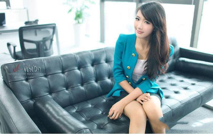 美图分享:办公室清纯秘书图集