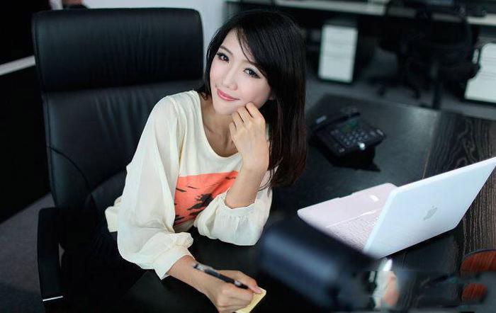 美图分享:办公室清纯秘书图集