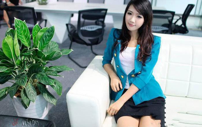 美图分享:办公室清纯秘书图集