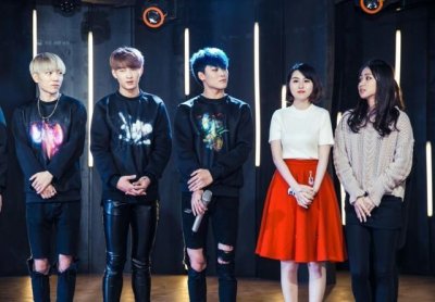 ​香港艺人杨泽怡Shirley Young与韩国男团A6p劲歌热舞