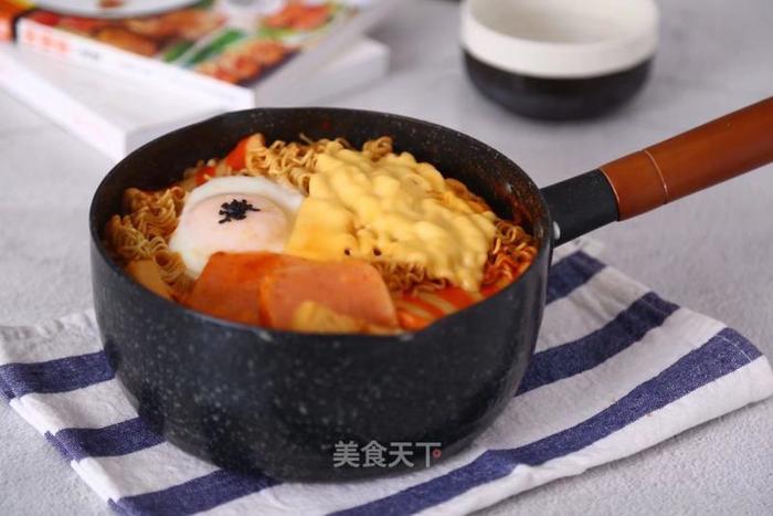 泡面N多种吃法之:泡面小火锅!