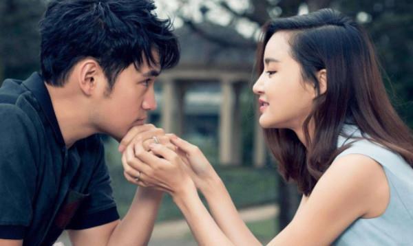 袁弘在张歆艺面前聊“前妻”,得知名字之后,网友:你咋搞的?