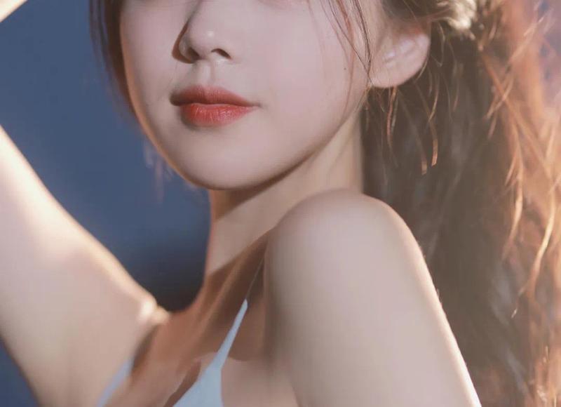 洁身自好的女人，才会有这4个特征，装是装不出来的