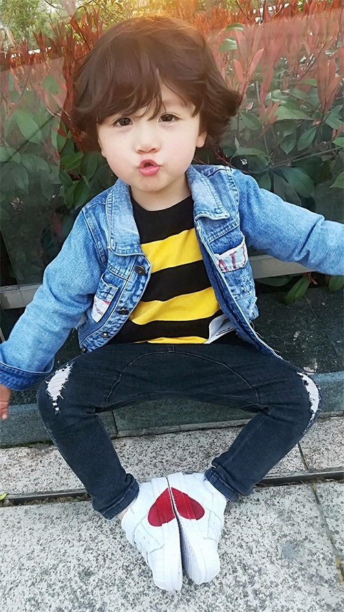 放开我北鼻3之豪哥图集:豪哥,你定是被妈妈喂了好多可爱多吧