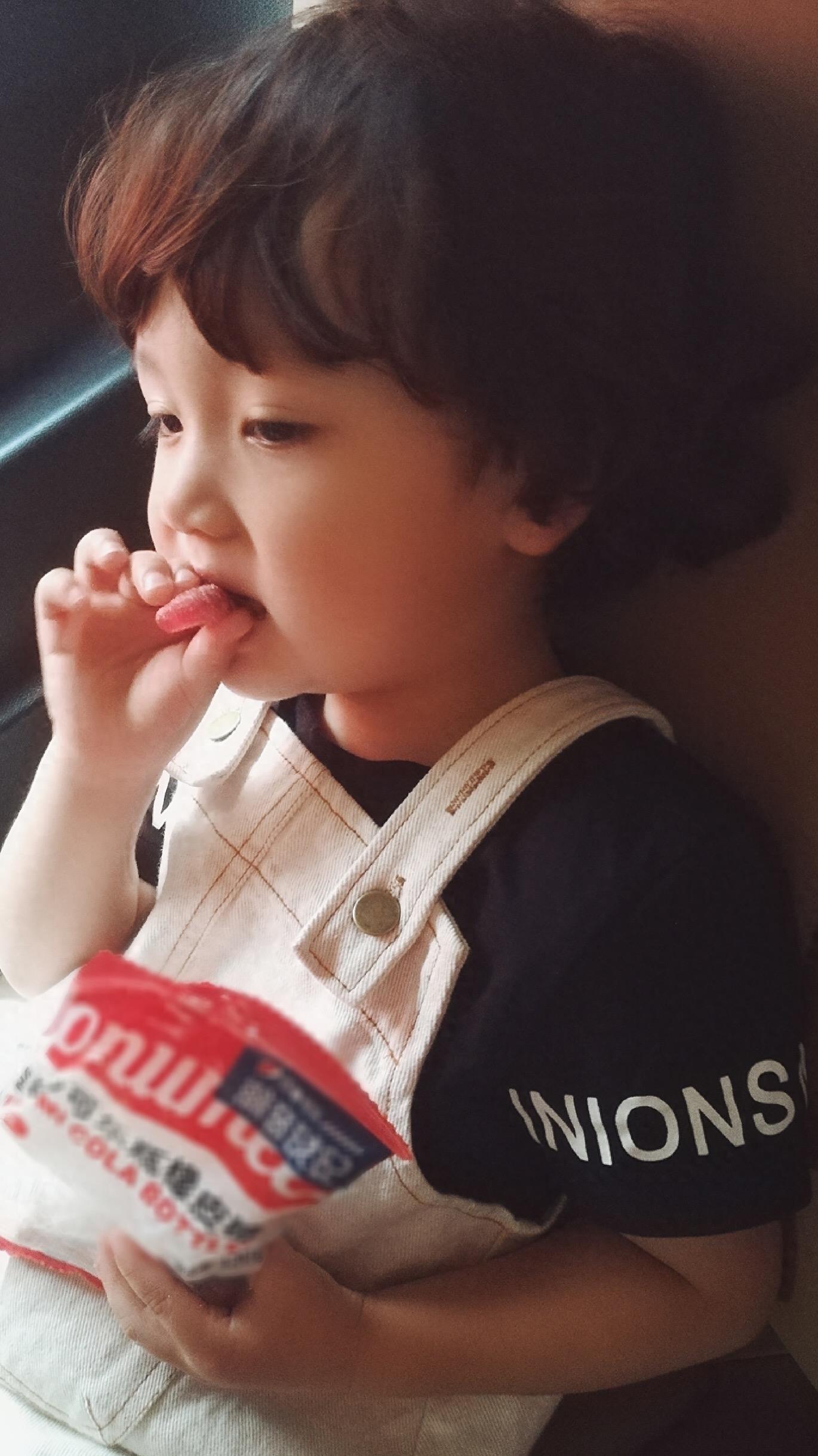 放开我北鼻3之豪哥图集:豪哥,你定是被妈妈喂了好多可爱多吧