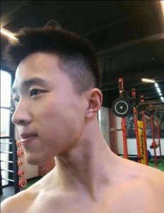 ​「图集」运动系帅哥，八块腹肌人鱼线有多撩？