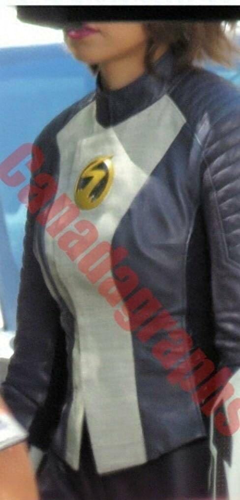 《闪电侠》第五季已在上月于温哥华开拍，预计10月回归