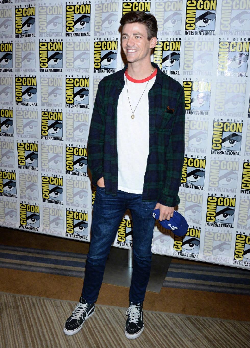 《闪电侠》第五季已在上月于温哥华开拍，预计10月回归