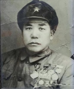 ​吕俊生，抗日吕布，八个一等功的传奇获得者