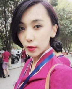 ​刘苗苗当选世界最美空姐的背后故事：从普通女孩到英雄空姐