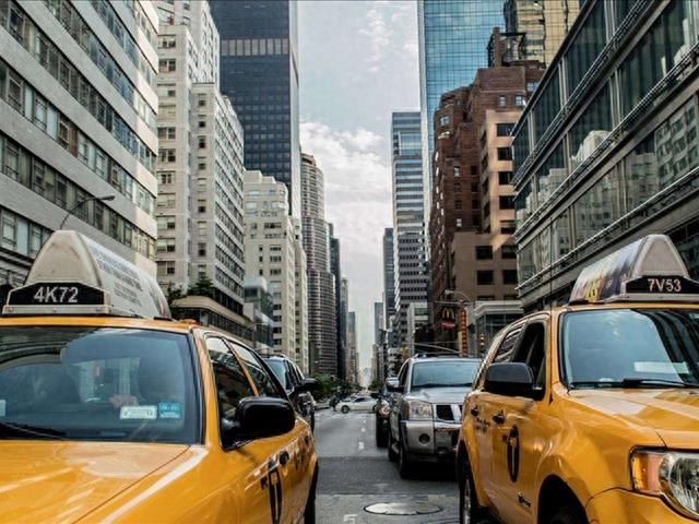 网上打车真的安全吗？滴滴打车发生的事件大家有什么看法？