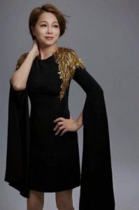 ​邝文珣：从TVB小花旦到豪门太太的奇葩婚后生活