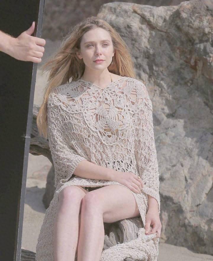 复联绯红女巫，伊丽莎白·奥尔森壁纸，长相很惊艳。