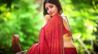 ​印度女性地位有多低？参军是为了逃婚，怎知才出虎穴又入狼口