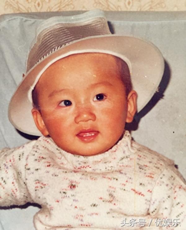 还记得《我是特种兵》的森林狼吗？龙套7年终成名，今儿子超可爱