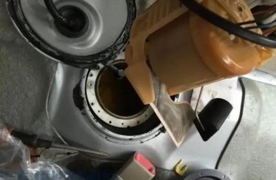 ​汽油滤芯器脏了有什么征兆？