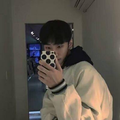 霸气微信头像熟男90后专属