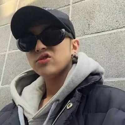 霸气微信头像熟男90后专属