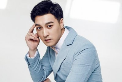 ​事业爱情双丰收的何建泽，可谓人生大赢家，如今拥有众多粉丝