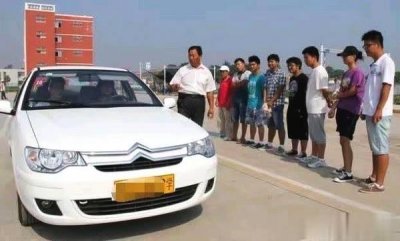 ​驾校教练的实际收入有多少呢？曝光真实收入，难怪很多人想去做