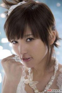 ​香港HKDoll露面照片疯传，22岁出道成顶级明星！